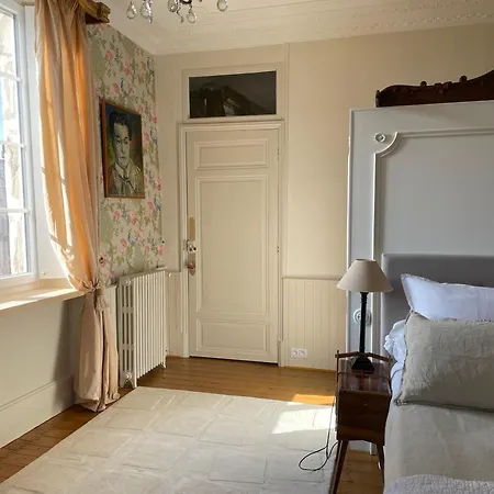 Bed & Breakfast Chateau De Vaugelas - Domaine Pres De Valence