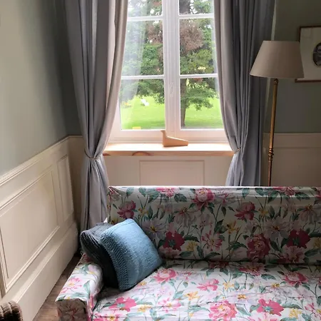 Chateau De Vaugelas - Domaine Pres De Valence Bed & Breakfast *