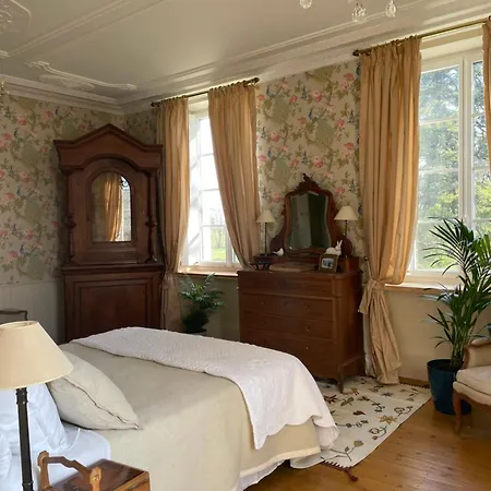 Bed & Breakfast Chateau De Vaugelas - Domaine Pres De Valence