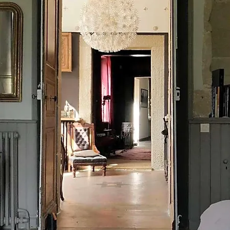 Chateau De Vaugelas - Domaine Pres De Valence B&B 4*